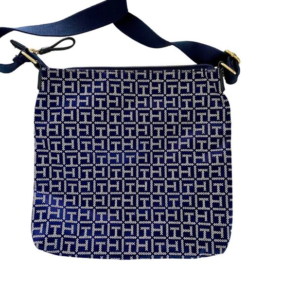 Tommy Hilfiger Blue White Crossbody Bag Geometric Pattern Adjustable Strap NEW - Picture 2 of 10